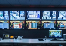 連接NVR和IP攝像機是不是PoE交換機的唯一途徑？