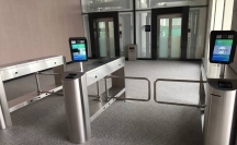 人臉識别通道閘機系統安裝實例