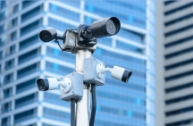 深圳家庭監控安裝攝像頭”、“公司監控安裝攝像頭”、“監控安裝服務公司中德信通