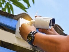 深圳專業監控安裝-家用攝像頭上門安裝-同城服務